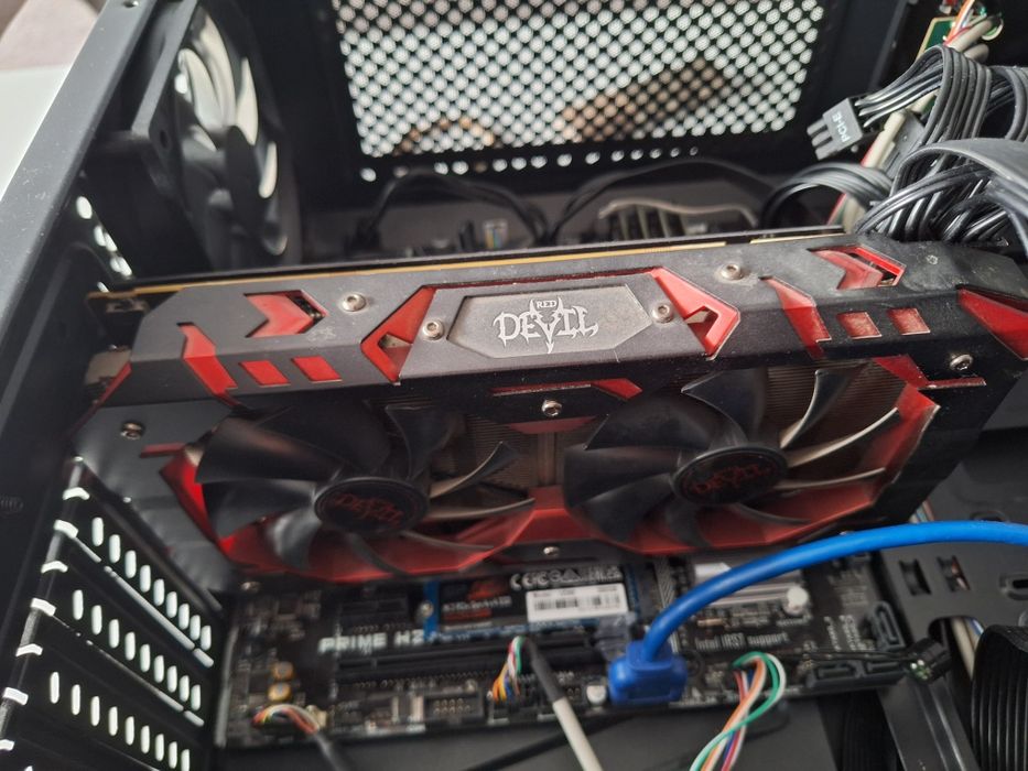 Геймърски компютър | RX 580 8GB | 32GB RAM | 256GB SSD | 1TB HDD |