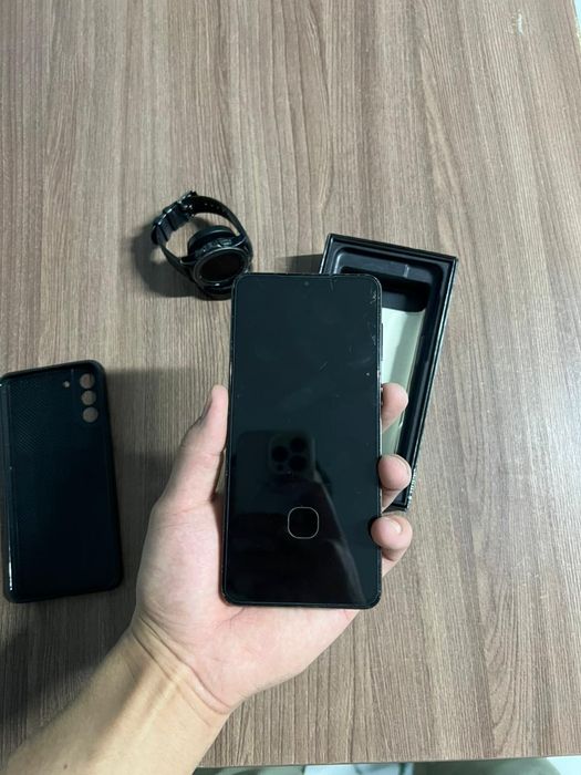 Самсунг s21 плюс