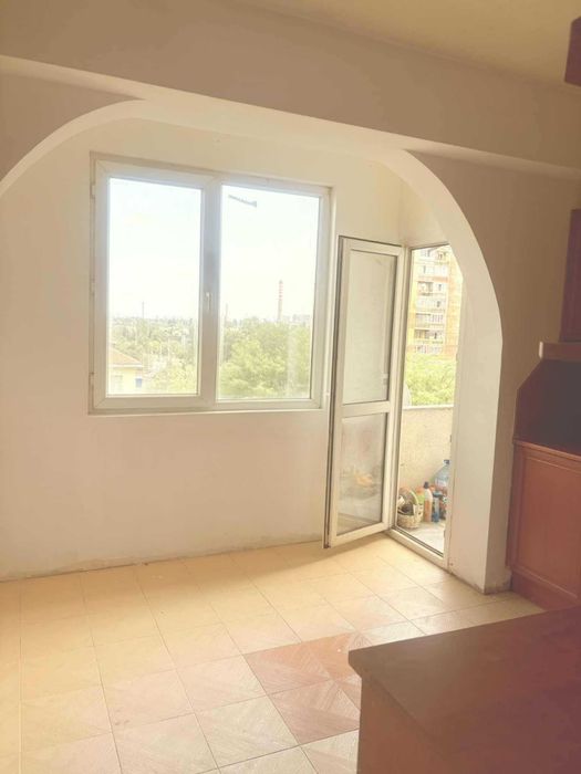 Продава се Двустаен апартамент в София, Толстой - 65 кв.м за 2385 €/кв.м - Снимка #2