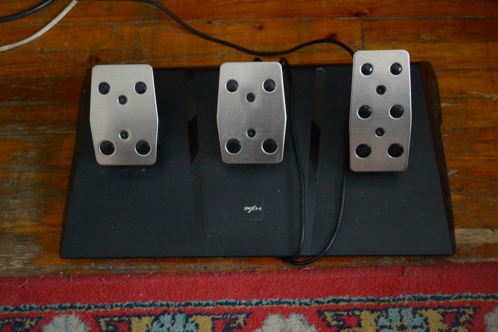 Игровой руль PXN V9 (270°/900°) с тремя педалями и коробкой передач