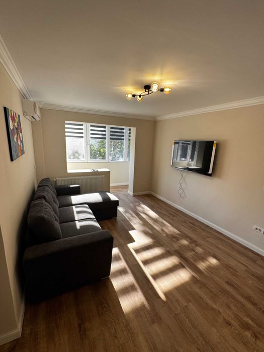 Apartament 2 camere complet renovat - central