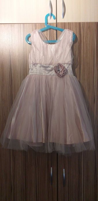 Детски фирмени дрехи размер 134 - 18-50лв.брой