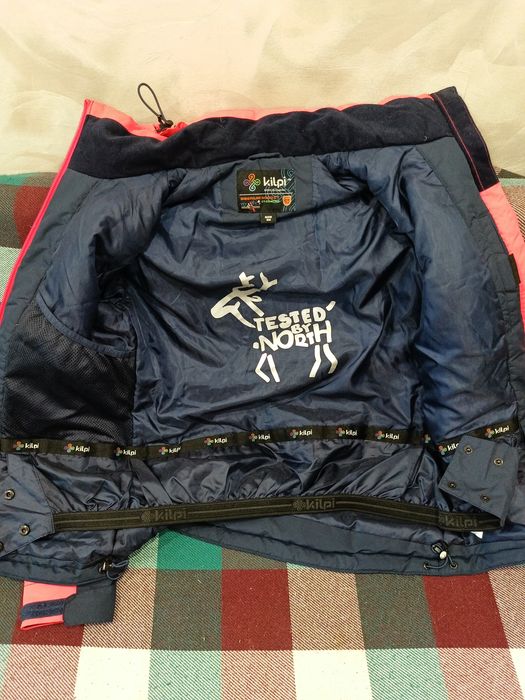 Продам демисезонную куртку