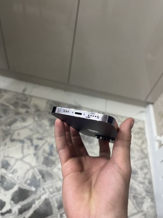 iPhone 14 pro.
