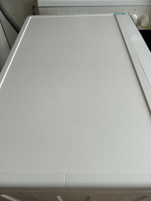 Продам машинку стиральную