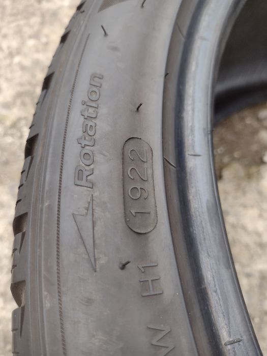 Перфектни 2бр 275/35/19 Hankook evo3 dot1922