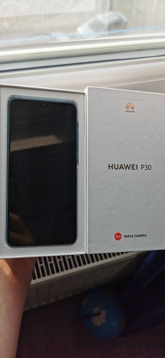 Vand Huawei P30 la Cutie