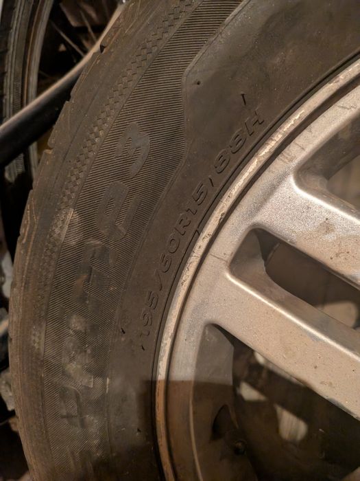 Jante aliaj plus cauciucuri vara 195 60 r15 ford focus