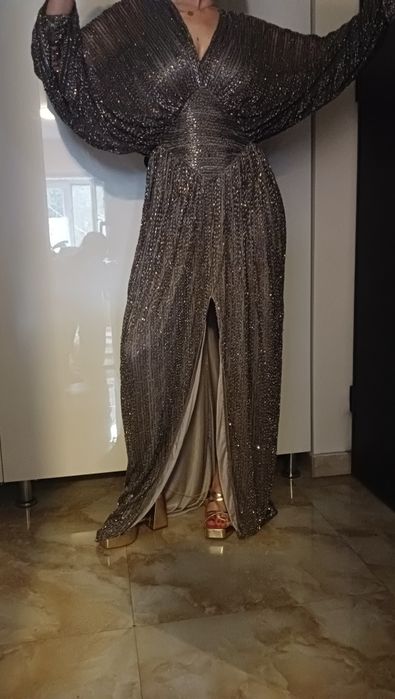 Rochie lucrată manual