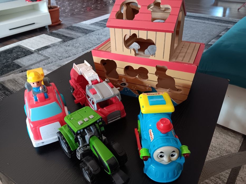 Trenuleț Thomas cu baterii