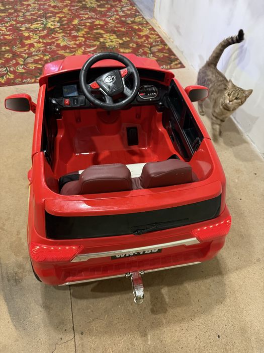 Машинка на пульту управления