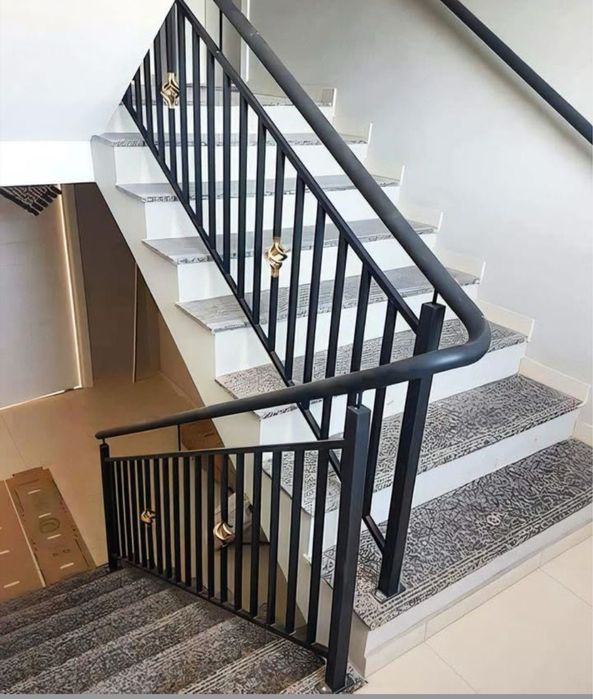 Перила хайтек под ключ