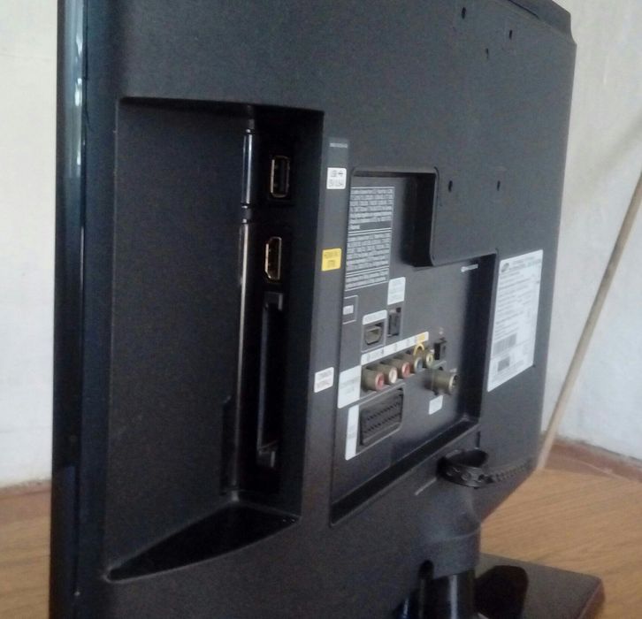 Телевизор Samsung (НЕИСПРАВНЫЙ)