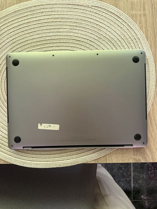 MacBook Pro 13 ,7