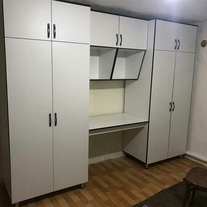 Срочно продам шкаф