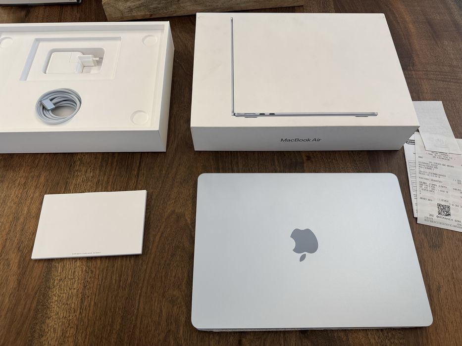 MacBook Air 13.6" 16GB RAM M4 256GB 2025