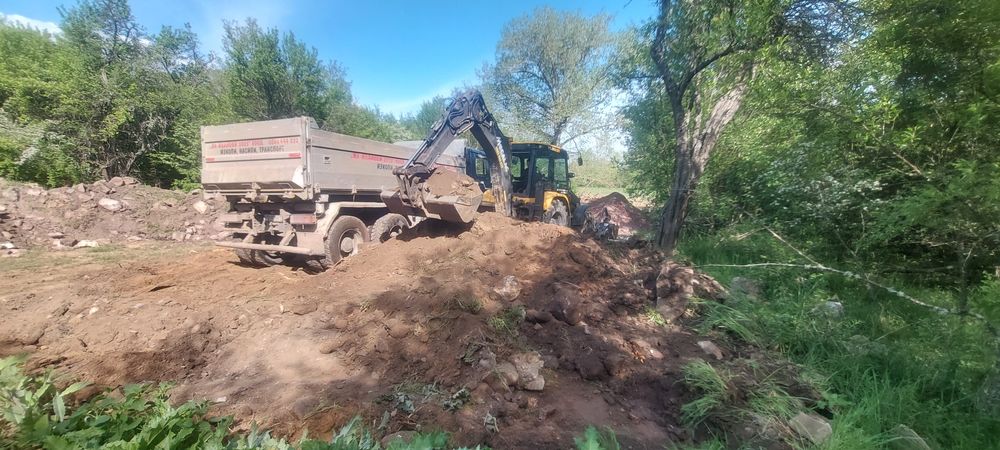 Услуги с фугорез,свредел,комбинирани багери и камион четириос самосвал