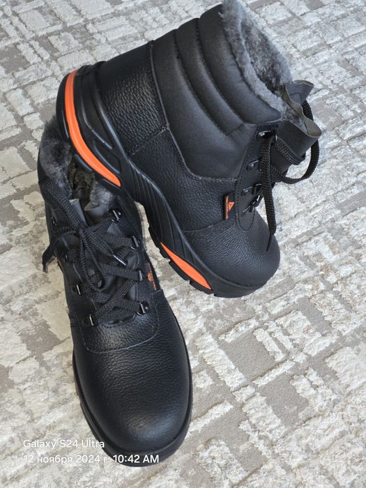 Зимние защитные ботинки