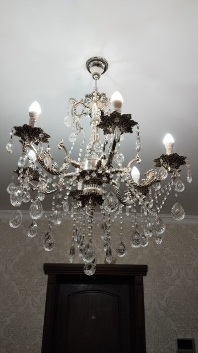 Продам люстры в хорошем состоянии