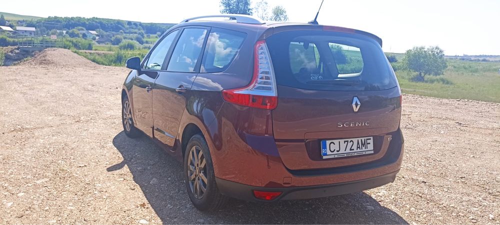 Vând Renault Grand Scenic