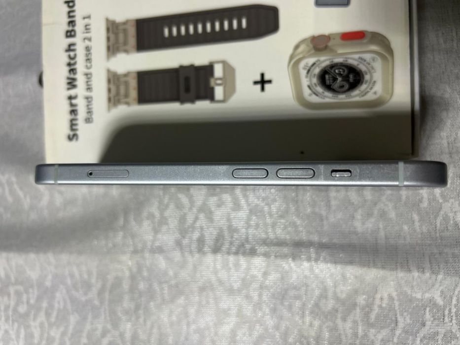 iPhone 15, 256 ГБ
