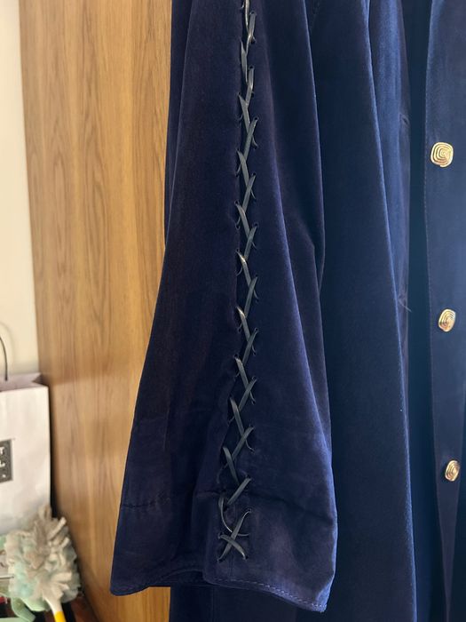 Haina din piele intoarsa