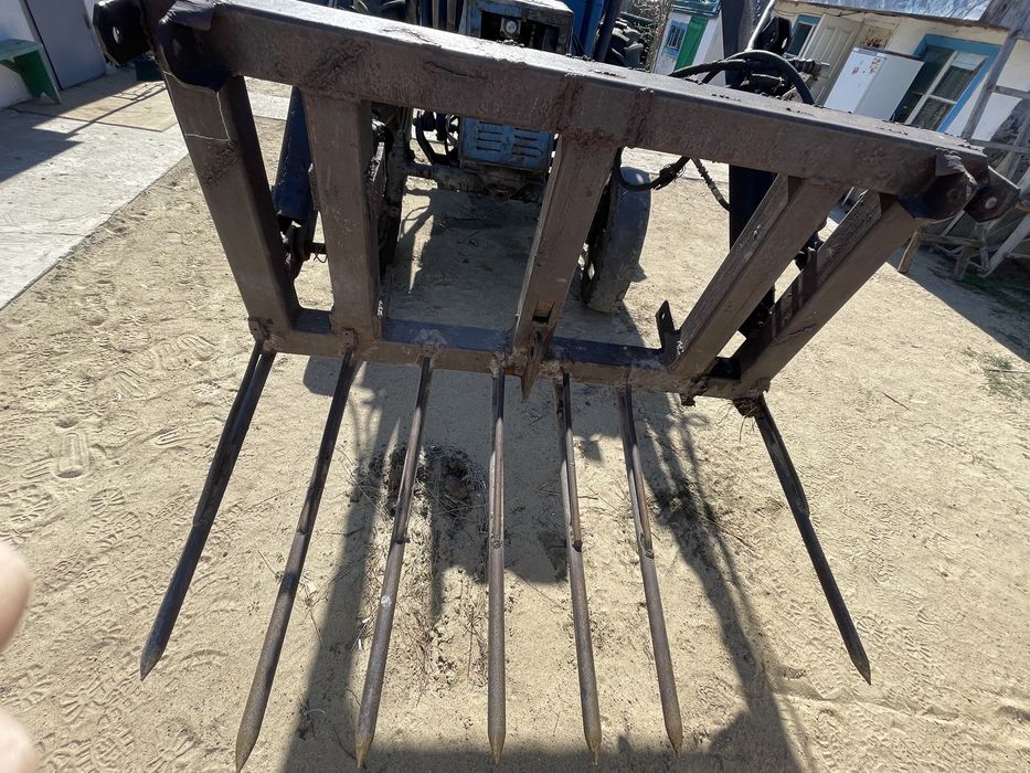 Вилы трактора , Трактордын ашасы