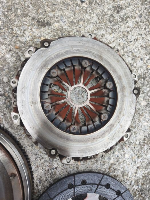 Kit ambreiaj volanta cu masa dubla 2.0 hdi hybrid RHC RH02 200 cp Peugeot 508 2012