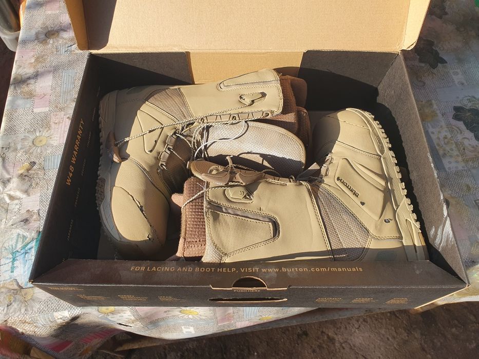 Boots Burton Nr 42