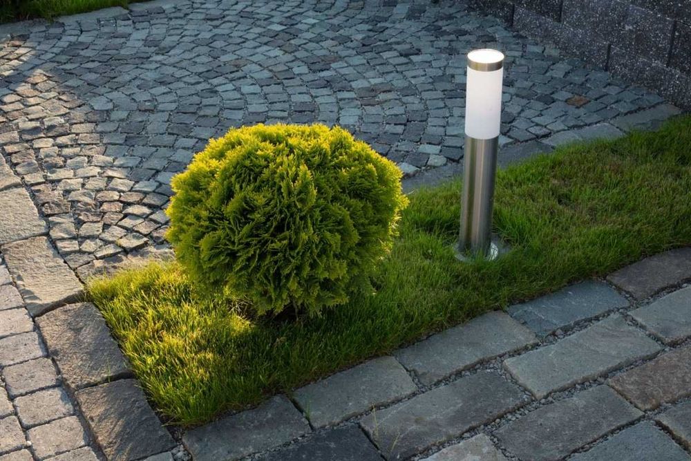 Piatră cubică naturală și montaj | Amenajări curți