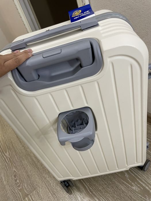 Чемоданы новые, размер S,L