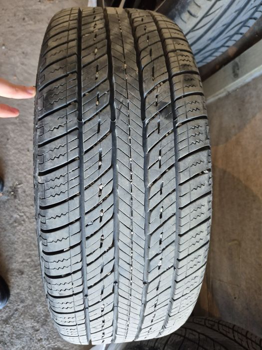 Продаются автошины 235*40*R-19.