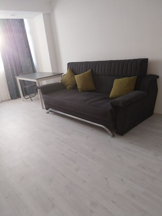 PF închiriez apartament 3 camere UNIRII