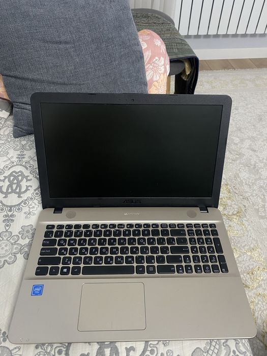 Asus в отличном состояний