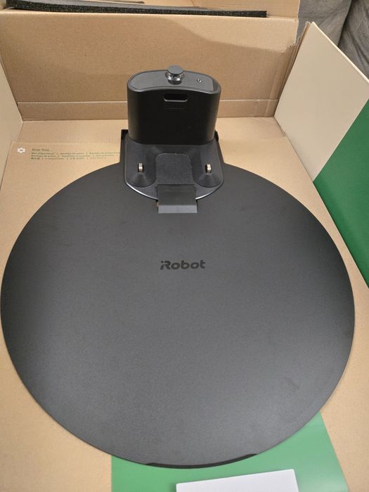 Прахосмукачка-робот iRobot Roomba Combo i5 (Сухо и мокро почистване) – Като нова!