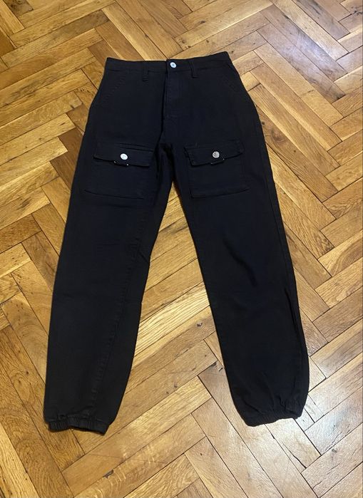 Bershka карго и широк панталон XS