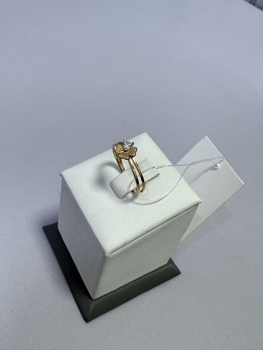 Кольцо из золота / СТ783644