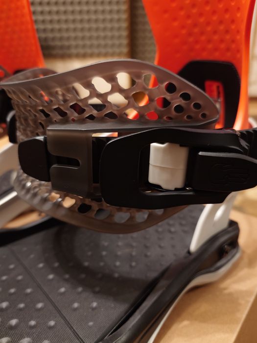 Крепления Bataleon Blaster AsymWrap Neon Red/White