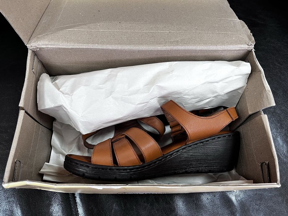 Сандали от естествена кожа