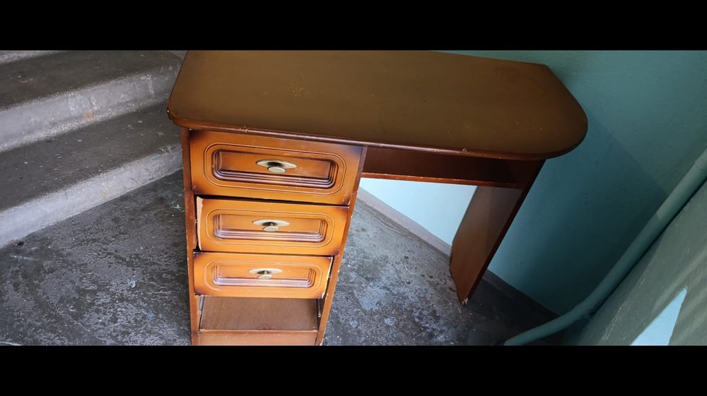 Письменный стол,