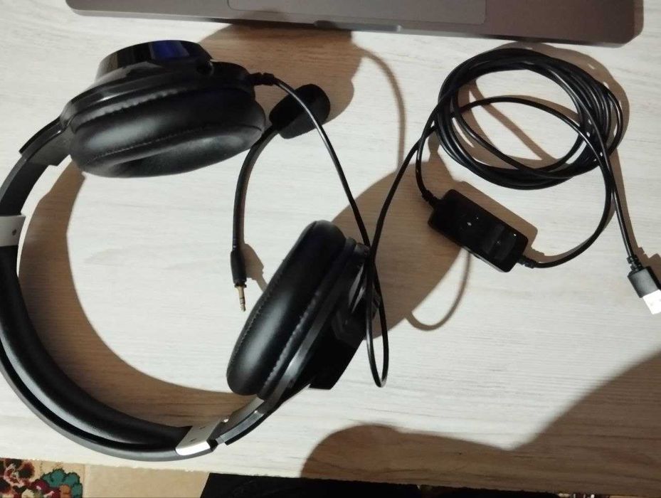 Edifier G2 black