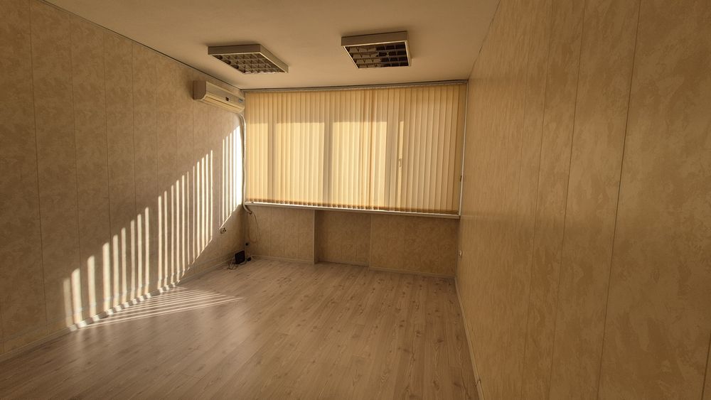 Дава се под наем Офис в Варна, ХЕИ - 20 кв.м за 178.5 € - Снимка #3