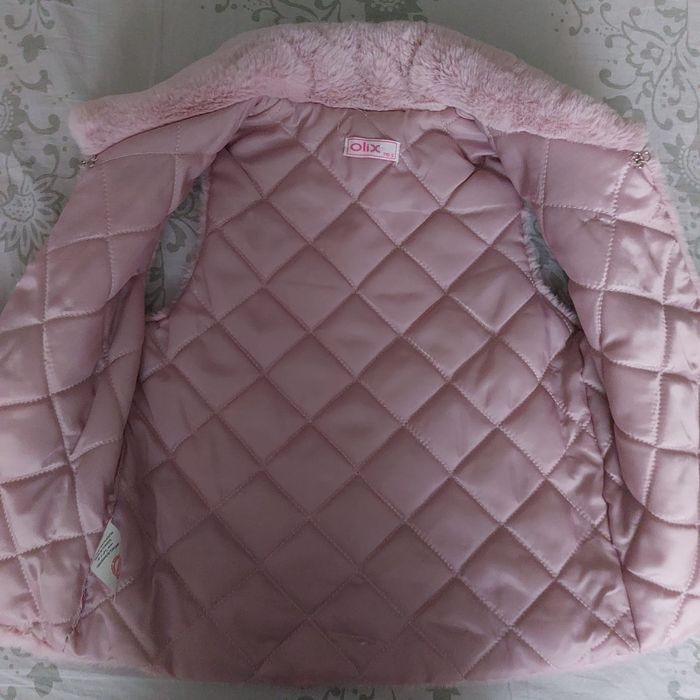 Vestuta fetita mărimea 110