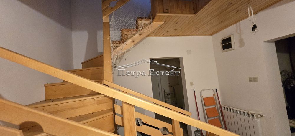 Къща в Варна, област-с.Здравец площ 192 цена 270000