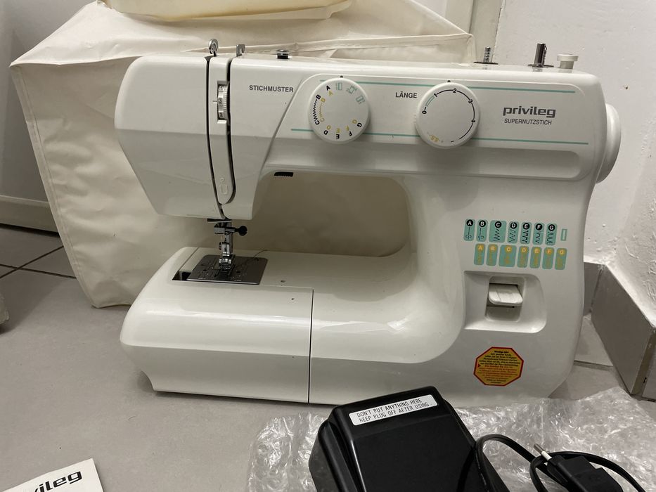 Masina de cusut Privileg