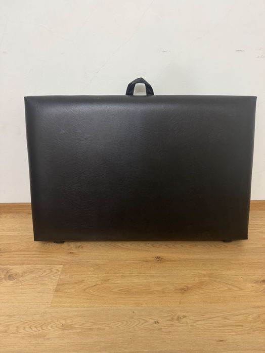 Кушетка за миглопластика