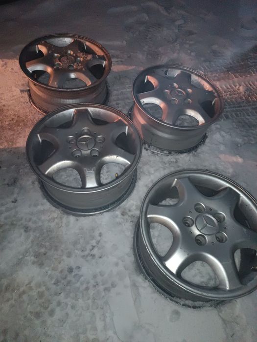 Продам диски R16 на Мерседес