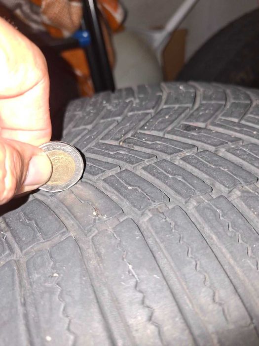 ГУМИ BRIDGESTONE 235/55/18    104V