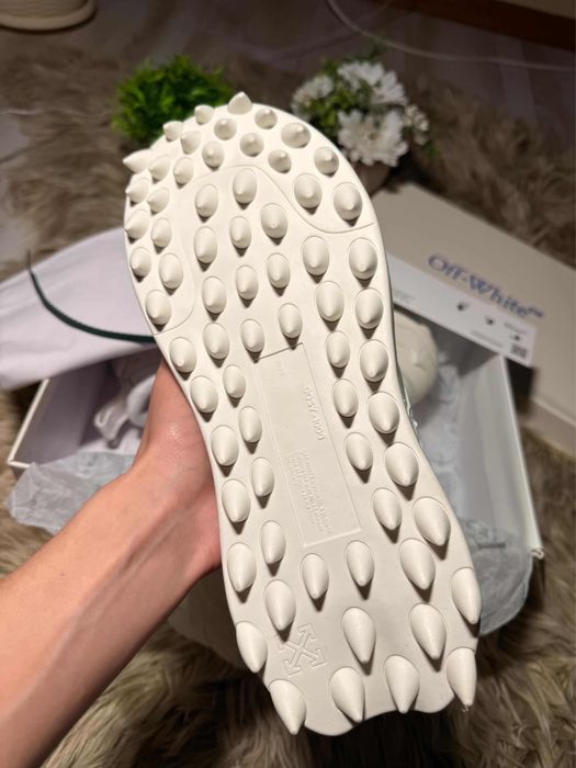 adidasi off white odsy