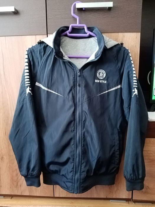 Децко двулицево шушлеково яке 10евро